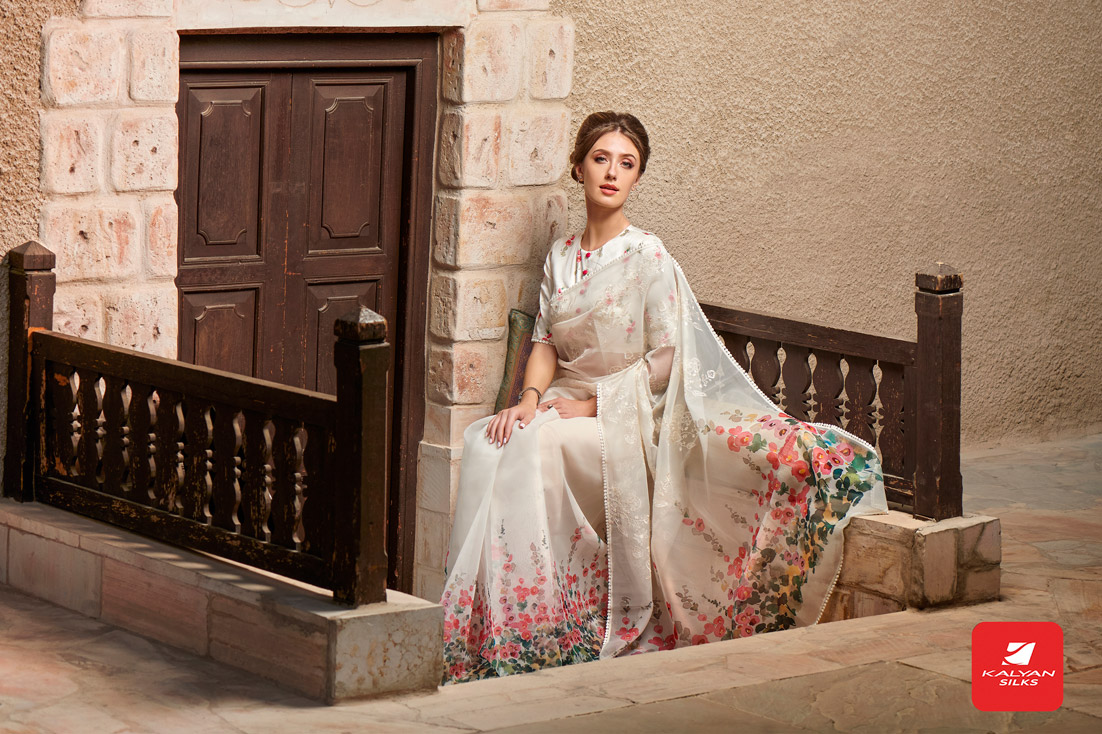 Temple Patterns. kalyan silks | Indian saree blouses designs, Indian beauty  saree, Indian outfits